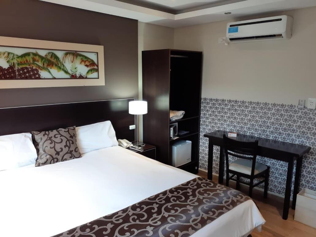Bagu Grand Crucero Posadas Exterior photo