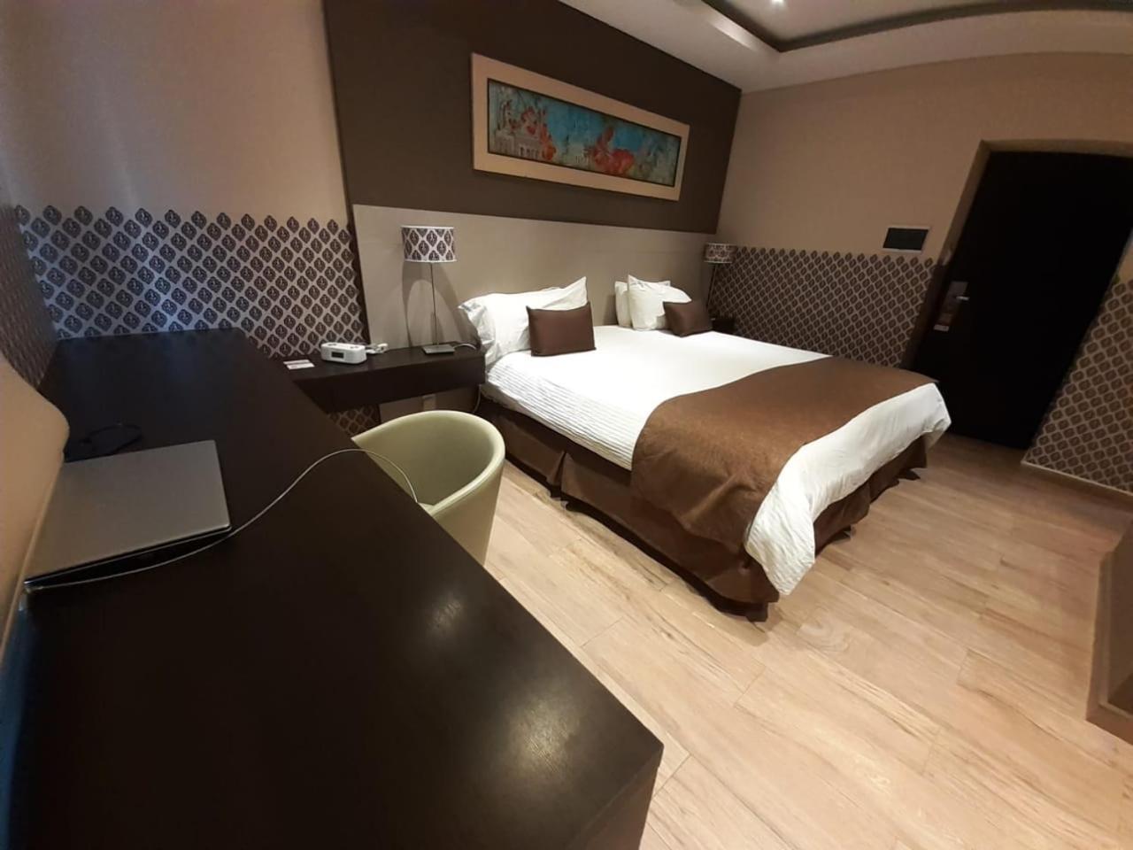 Bagu Grand Crucero Posadas Exterior photo